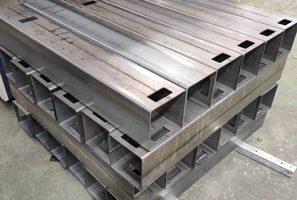 临江大口径无缝方管